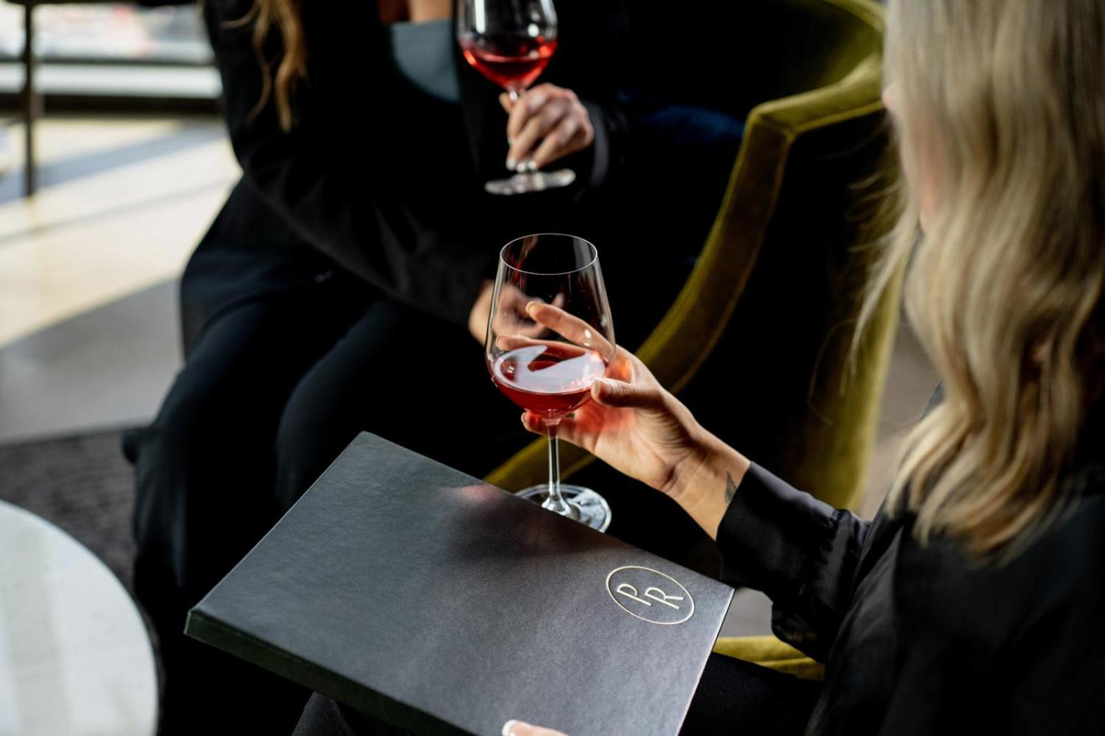 The Parker Hotel And Rooftop Vancouver Ngoại thất bức ảnh